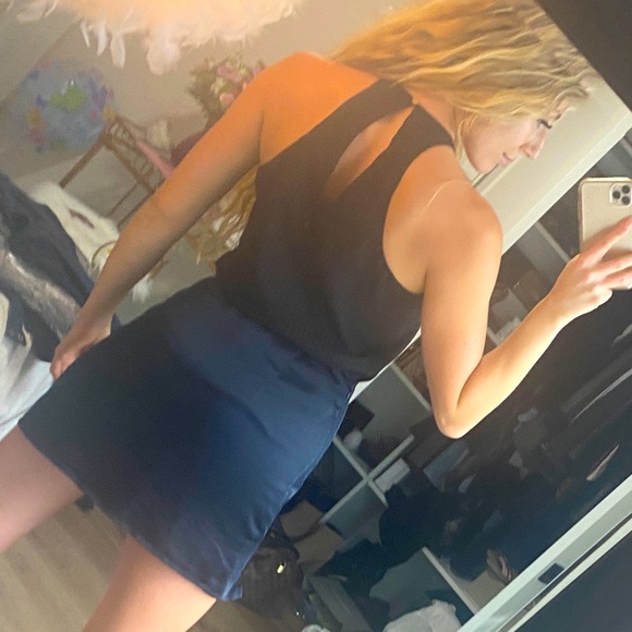 NWT BEBE Black Pinstripe Surplice Halter Top with Gold Neck Detail size Small - Picture 6 of 7